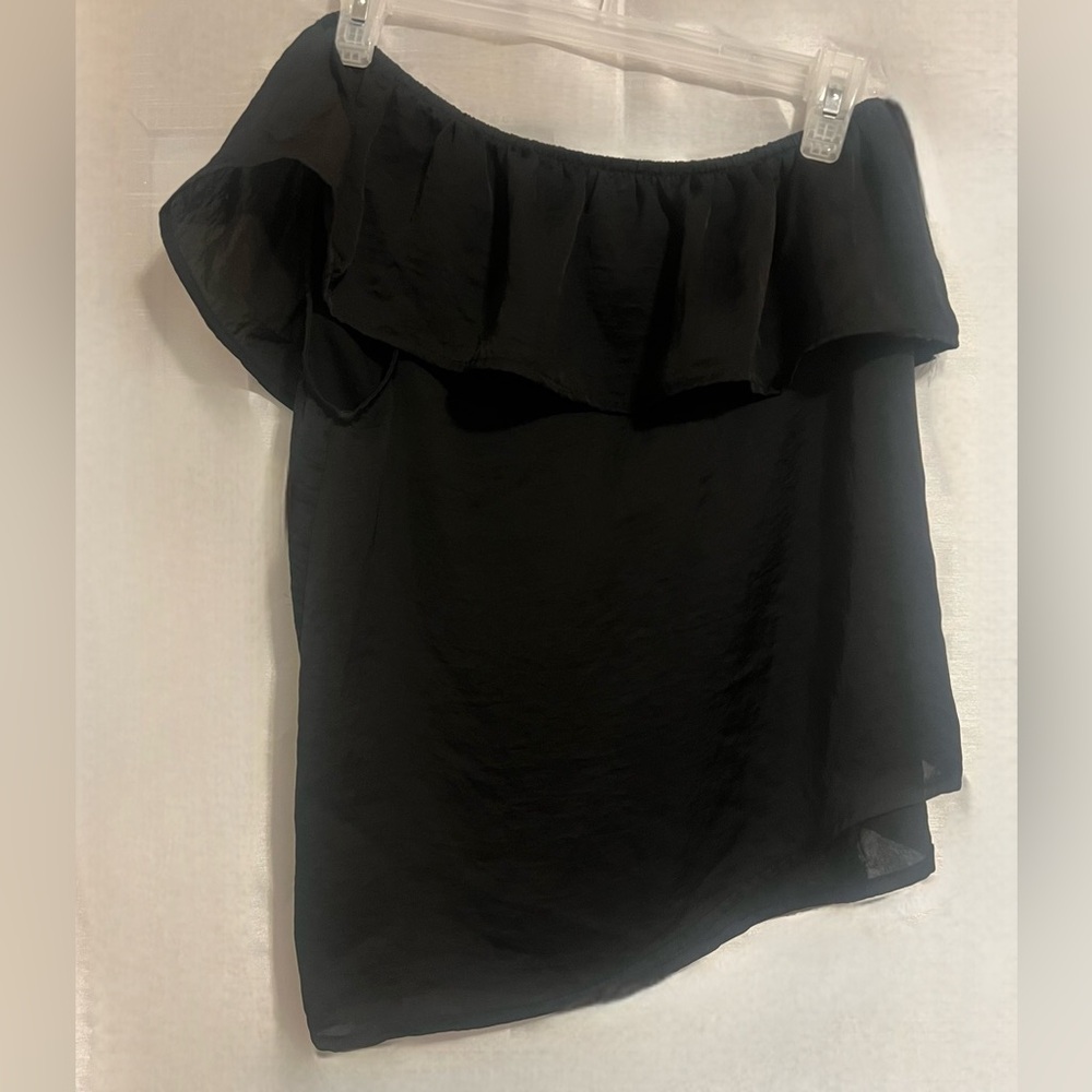 Chic Off-Shoulder Black Women's Blouse